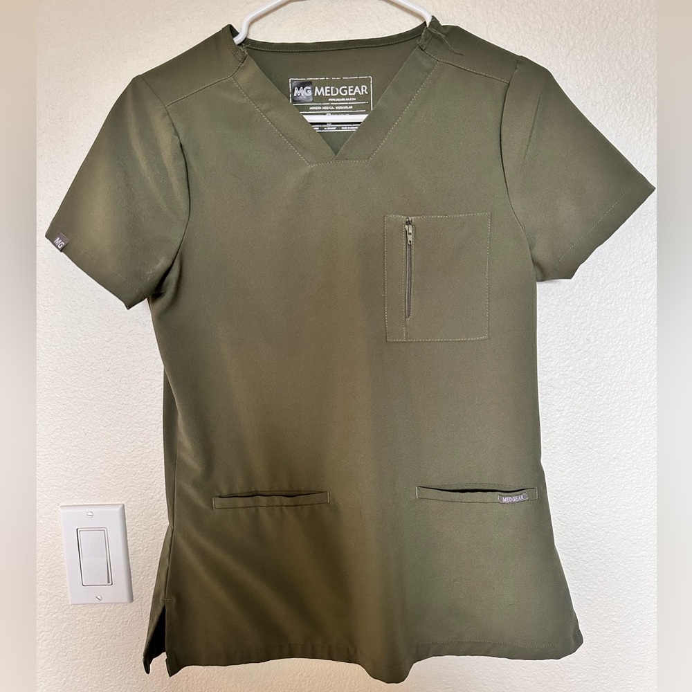Medgear Scrub Set